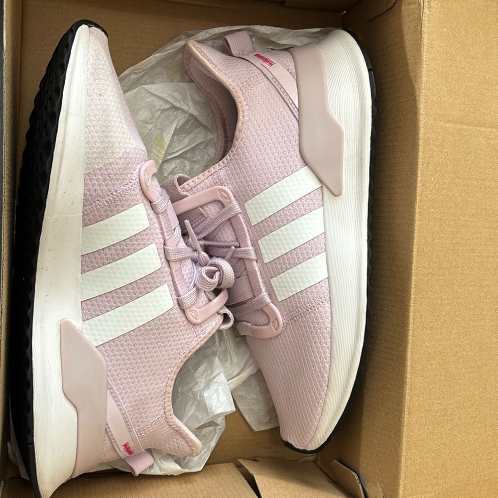 Women’s running shoes